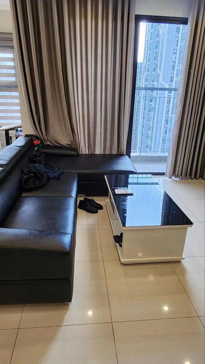 28.10.25 Cho thuê căn hộ 2 ngủ 2 WC căn góc thoáng full nội thất tòa S2.03 Vinhomes Smart City giá