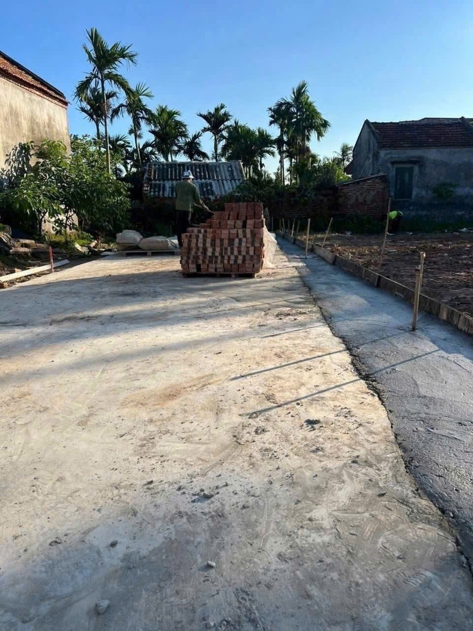 70.2m² Kính Trực – Tân Phong  Giá 7xx triệu – Lô 3 mặt thoáng ngõ ô tô  ZALO 0567 222 555