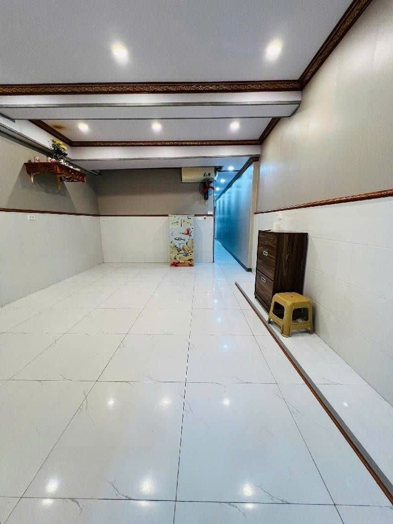 BÁN CĂN HỘ SỔ ĐỎ RIÊNG – Ô TÔ ĐỖ CỬA – TRUNG TÂM DOÃN KẾ THIỆN