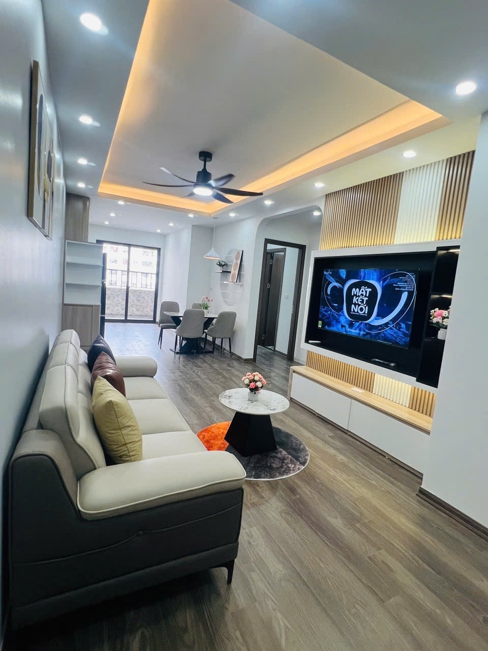 Bán căn hộ sổ đỏ Toà Smile Buiding Q. Hoàng Mai 74m2 3 ngủ giá chỉ 5 tỷ nhỏ