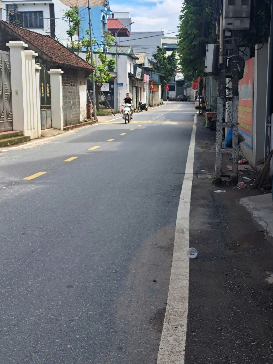 BÁN ĐẤT ĐẸP XÃ ĐỨC THƯỢNG HOÀI ĐỨC HÀ NỘI-2 LÔ (160M VÀ 80M)-Ô TÔ TRÁNH NHAU-GIÁ CHỈ 150TR/M