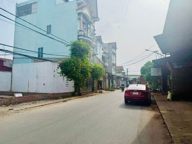 Bán đất Thuận Thành Bắc Ninh. 85m2 * mt 6m * 25 tỷ. Lô góc ô tô tránh.