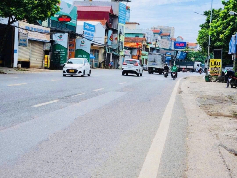 Bán gấp lô đất 72m2 Đức ThượngHoài Đức lô góc 2 thoáng thông ô tô