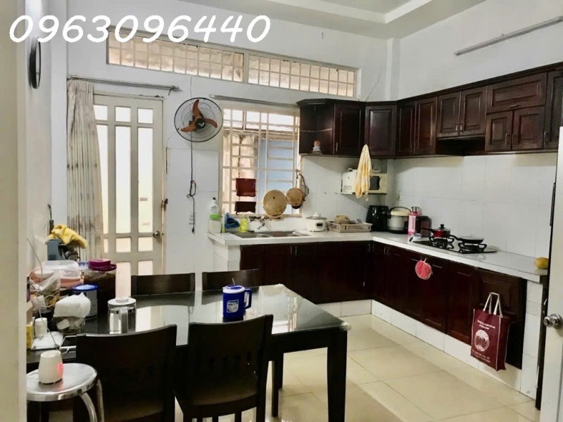 Bán Gấp Nhà Hẻm Trần Xuân Soạn Quận 7: 36m2 2 Tầng 3PN Giá Chỉ 6.1 Tỷ