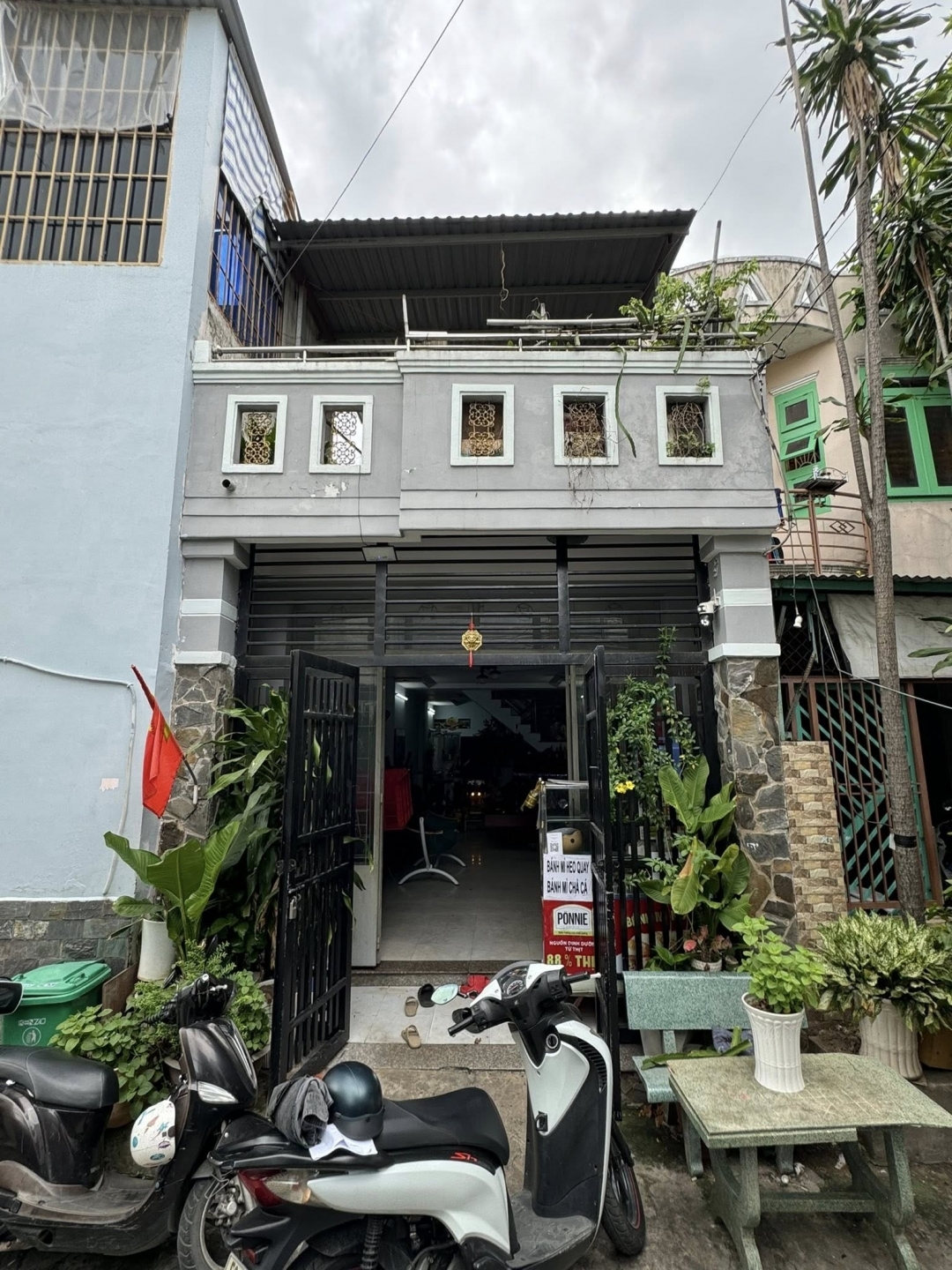 Bán nhà 60/ đường số 4 - Gò Xoài. Bình hưng hoà A. Q BTDT: 4 x 16. 1 lầu 2PN+1P thờ + ST Giá: 5.5