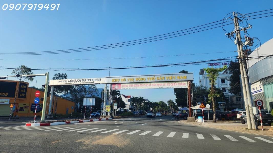 Bán Nhà Mặt Phố Đường Số 10 KDC Nông Thổ Sản Cái Răng Cần Thơ: DT 84m2 3 Tầng 3PN Giá Hấp Dẫn 3.8