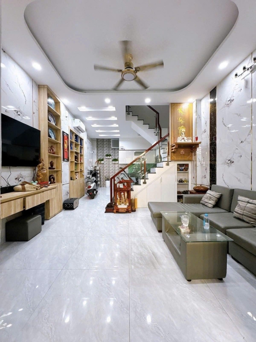 Bán nhà mặt tiền p2 Tân Bình Mặt tiền Ngô Thị Thu Minh (85*18) 2 lầu