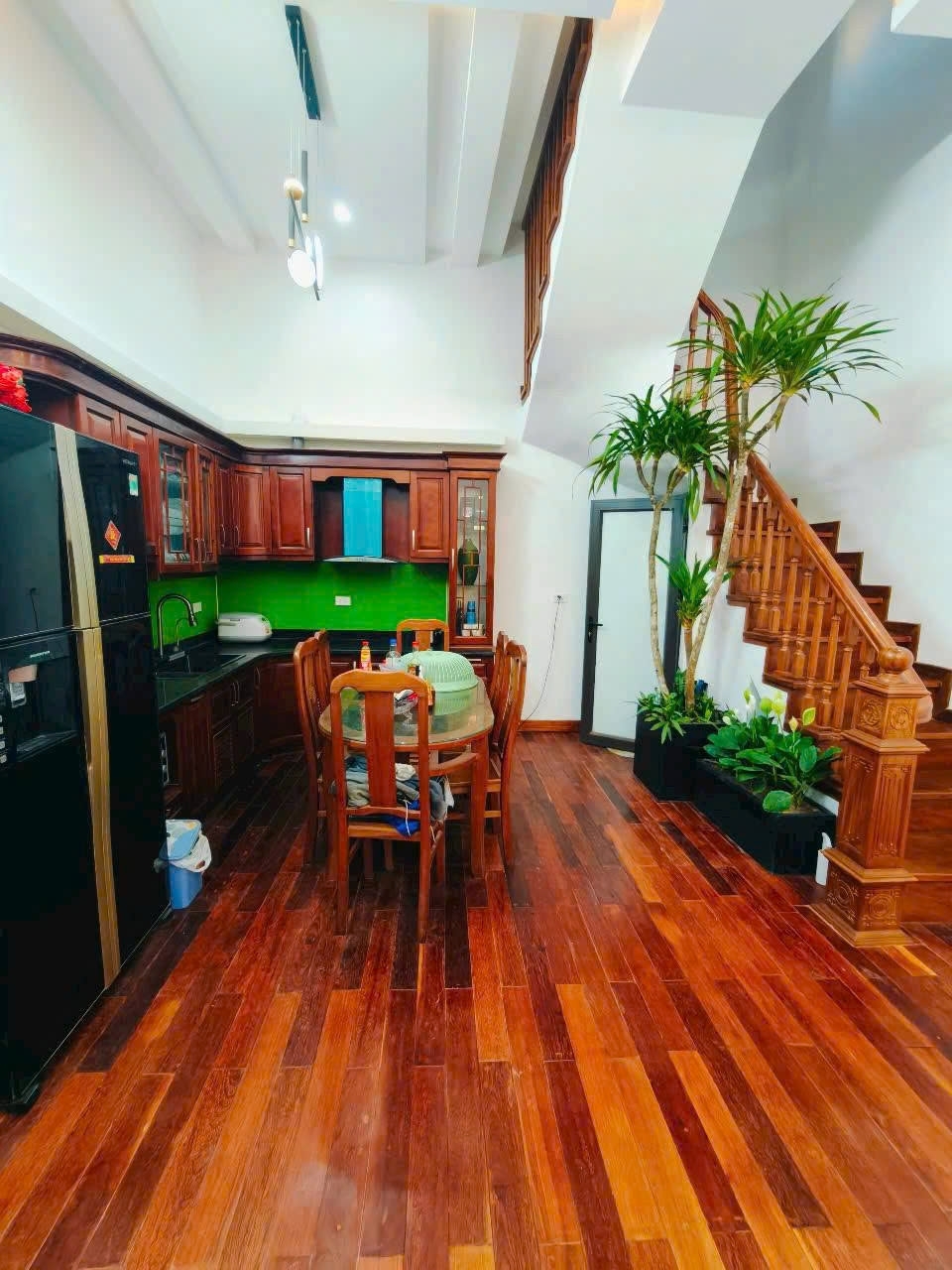 Bán nhà phố Trần Hưng Đạo 20m2 5 tầng thông sàn mặt tiền 4.2m 14.5 tỷ thu 30tr/th