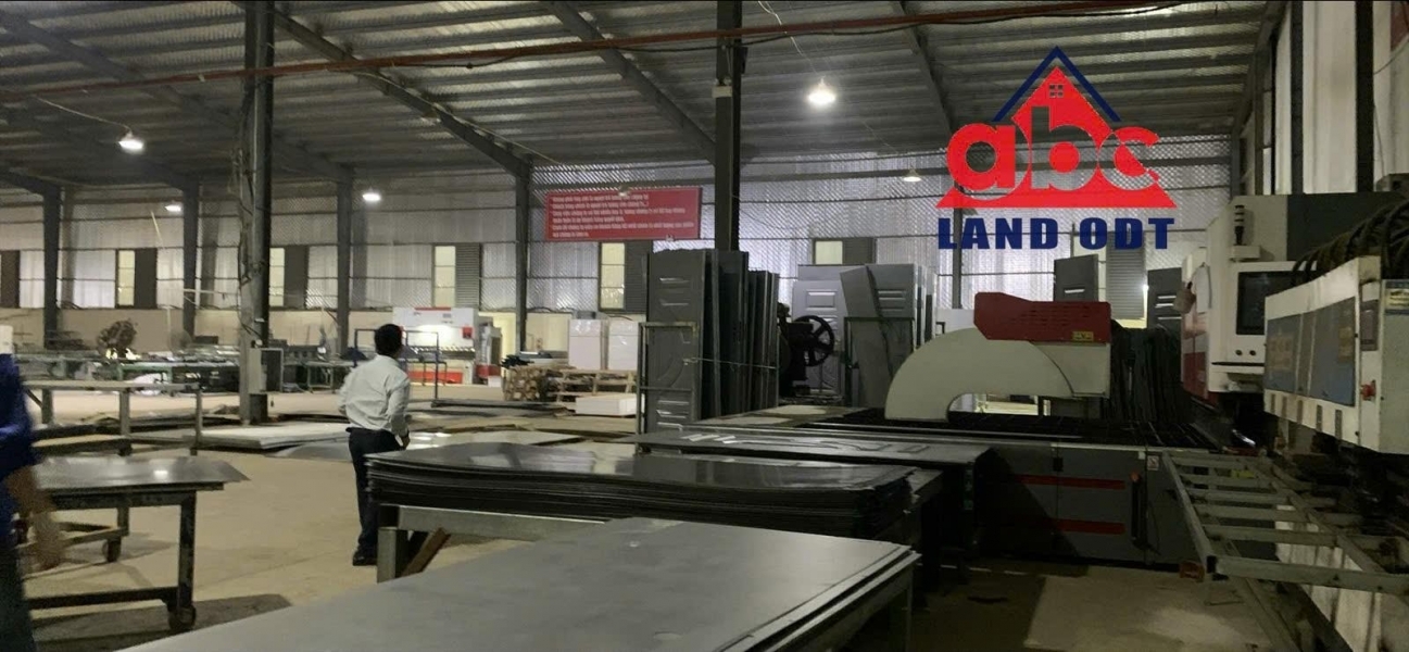 Bán nhà xưởng khung thép kiên cố pháp lý đầy đủ thuận lợi đầu tư SX lâu dài