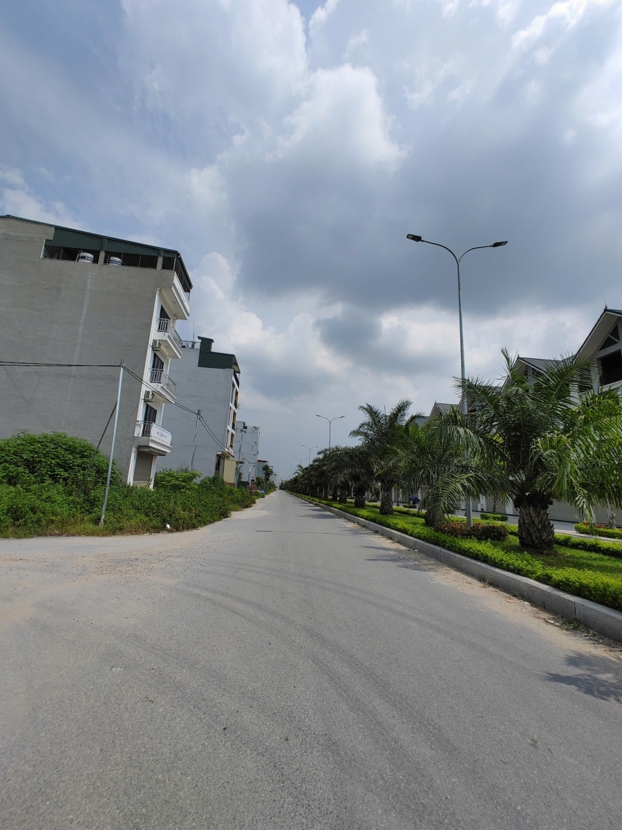 CẦN BÁN 672M2 ĐẤT DỊCH VỤ KIM CHUNG - DI TRẠCH(0915458886)