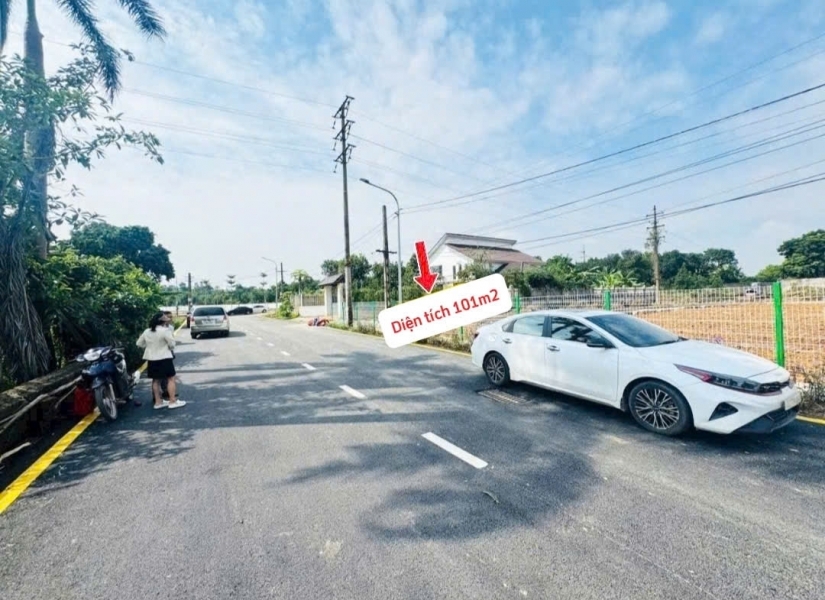 Cần bán gấp mảnh đất view hồ cực mát sổ đỏ sẵn