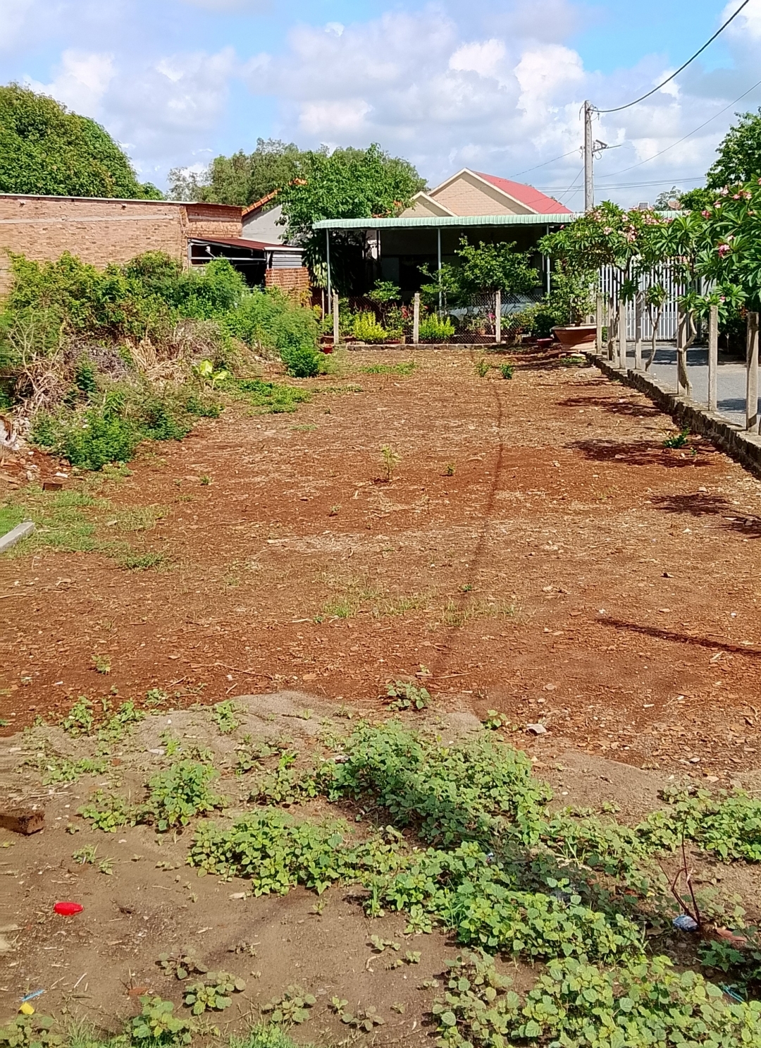 Cần sang nhượng lô đất rộng gần 400m² gần biển long hải, phước hải cực đẹp giá rẻ thiện ý.