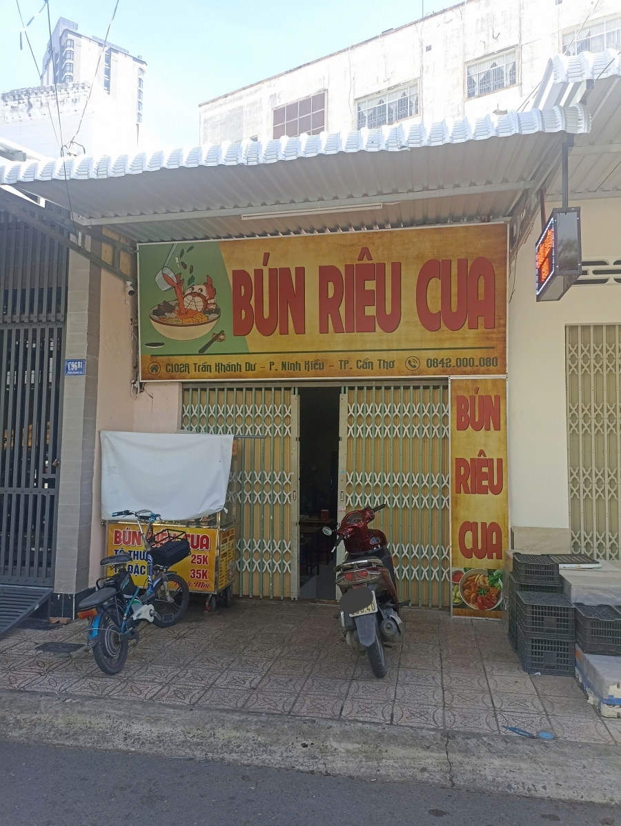 Cần Sang Nhượng Mặt Bằng★ (Quán Bún Riêu Cua) do có việc gia đình (vợ có e bé).