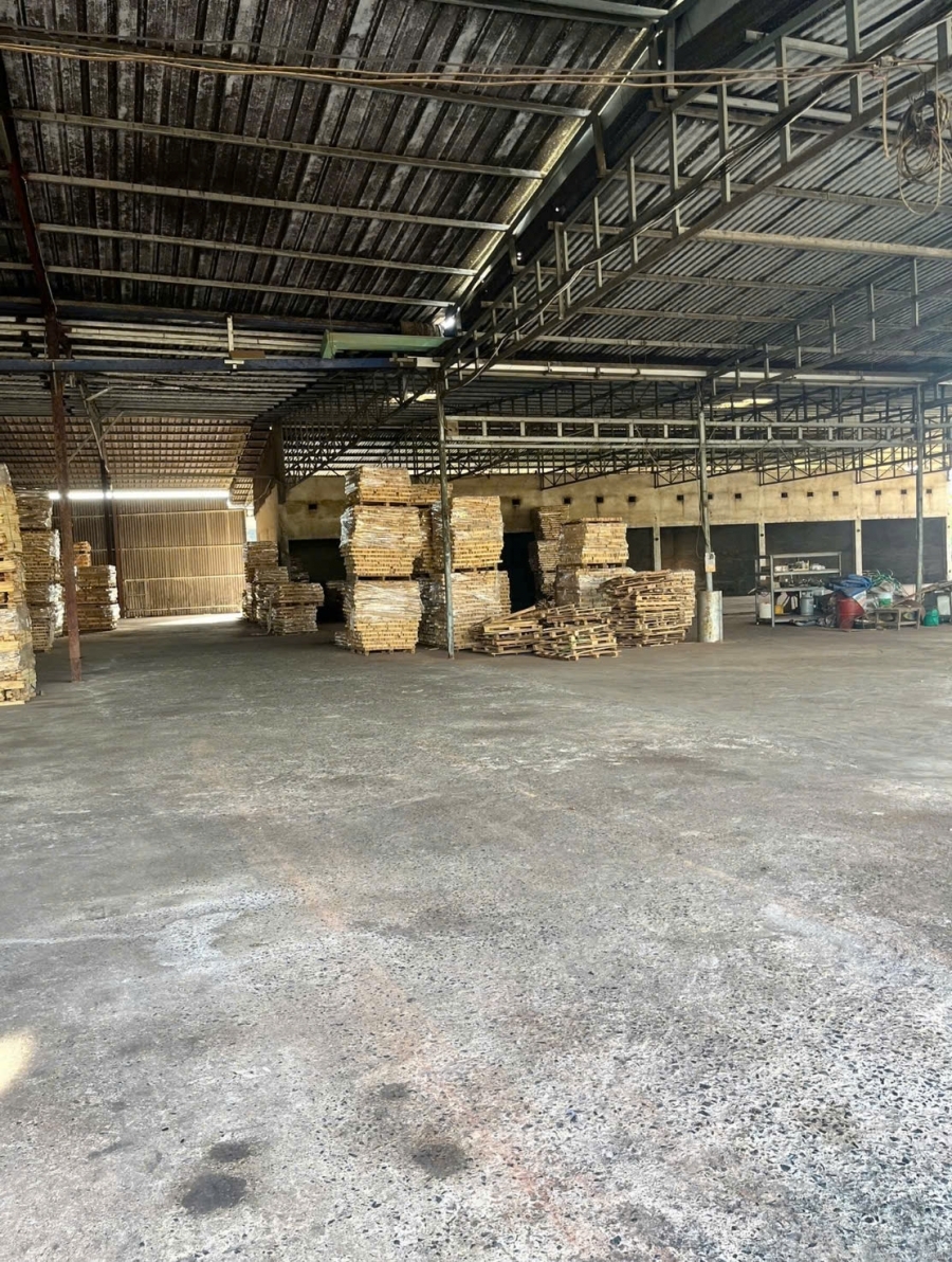 CHÍNH CHỦ BÁN HOẶC CHO THUÊ XƯỞNG  - GIÁP RANH KCN MINH HƯNG HQ - BÌNH PHƯỚC