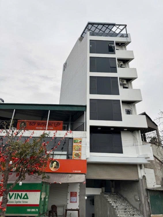 CHÍNH CHỦ CHO THUÊ 3 TẦNG DƯỚI TẠI QUẬN LONG BIÊN- TP HÀ NỘI