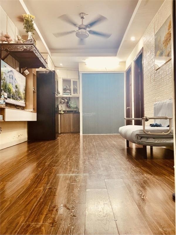 Chính chủ cho thuê nhà CCMNtầng 2/7- giá 8.8tr - 82 Yên Lãng 61m2 3PN2VS