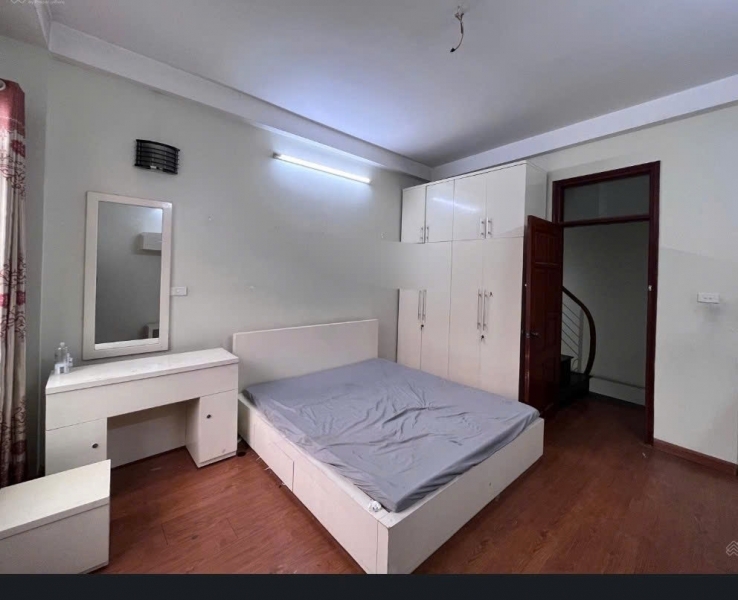 Cho nhà ngõ 75 Vĩnh Phúc Ba Đình 30m² x 4 tầng 105 triệu/tháng