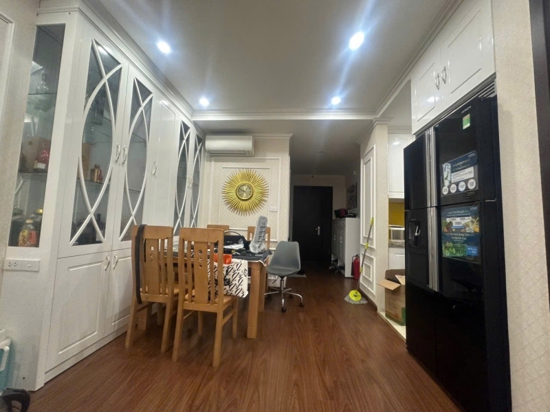 Cho thuê căn hộ chung cư Tầng 11 Nguyễn Trãi 75m2 2 ngủ 2 vệ sinh 15 Triệu