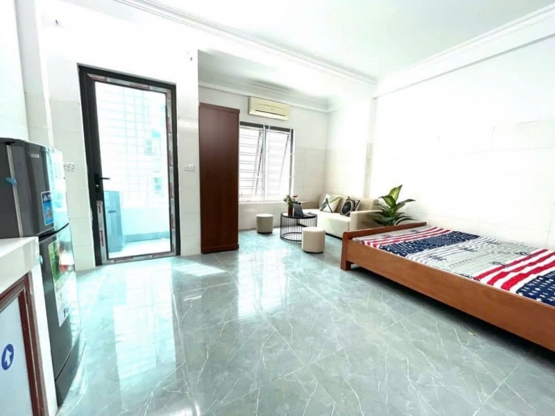 Cho Thuê Ccmn đẹp thoáng ban công giá rẻ Tại 37 Bằng Liệt Linh Đàm