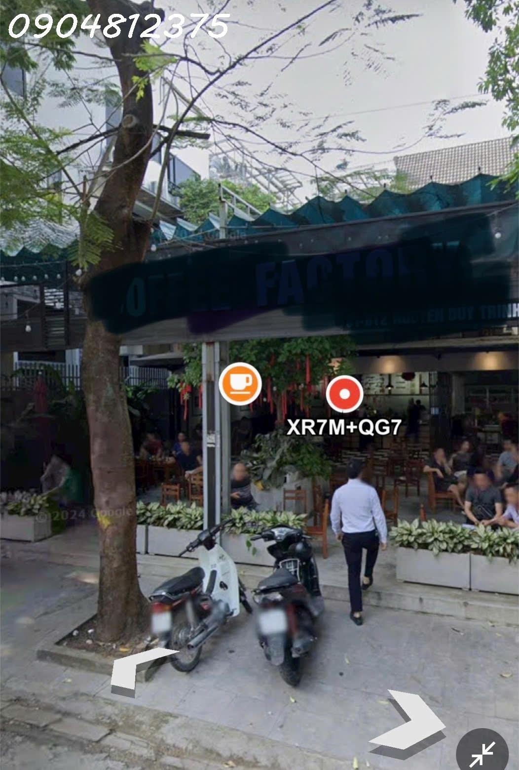 Cho thuê mặt bằng mặt tiền đường lớn bán đảo Linh Đàm DT 250m2 + tầng 2 100m2 MT 12m