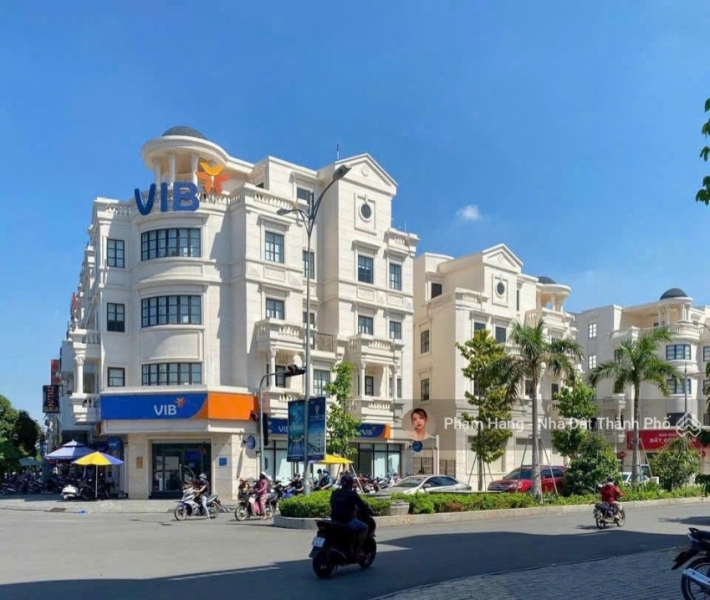 Cho thuê mặt tiền Cityland Phan Văn Trị căn góc 1400m2 130 triệu