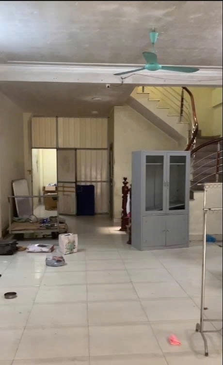 Cho thuê nguyên căn Đền Lừ 100m2 x 4 tầng mặt tiền 6m 6PN 5 wc TT dạy học VP ở...