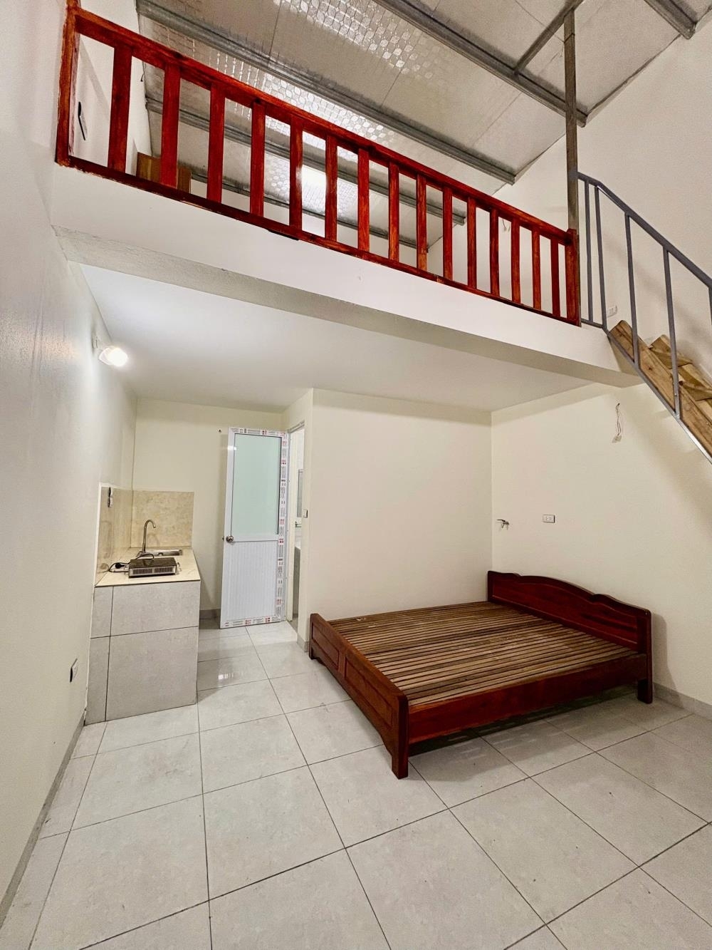 CHO THUÊ NHÀ 1 TẦNG+GÁC XÉP (DTSD=32M2)+NỘI THẤT NGÕ Ô TÔ GIÁ TỐT- MẶT NGÕ 42 THỊNH LIỆT HOÀNG MAI