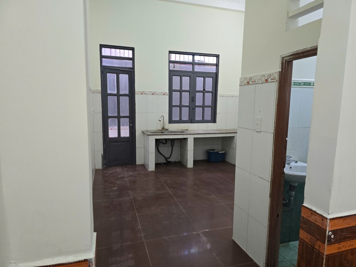 Cho thuê nhà mặt tiền – vị trí đắc địa tại 193 Trịnh Đình Trọng Phú Trung Tân Phú