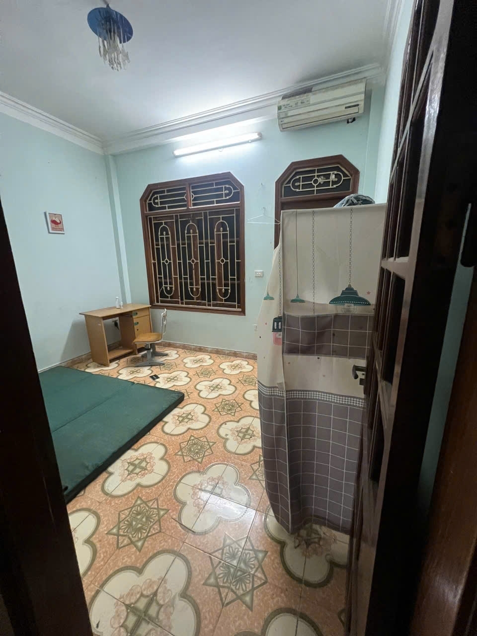 Cho thuê nhà ngõ 169 Hoàng Mai 4 tầng x 30m2 2 ngủ 3 WC 7.5 triệu
