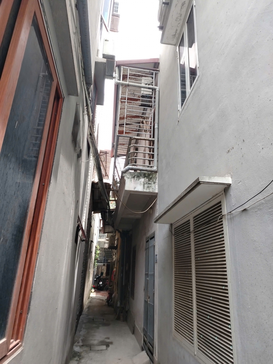Cho thuê nhà ngõ 192 Lê Trọng Tấn Thanh Xuân.40m2x2 tầng.2 ngủ.8 Triệu