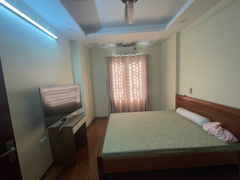 Cho thuê nhà ngõ 203 Kim Ngưu 4 tầng x 43m2 4 ngủ 14 Triệu ở gia đình nhóm