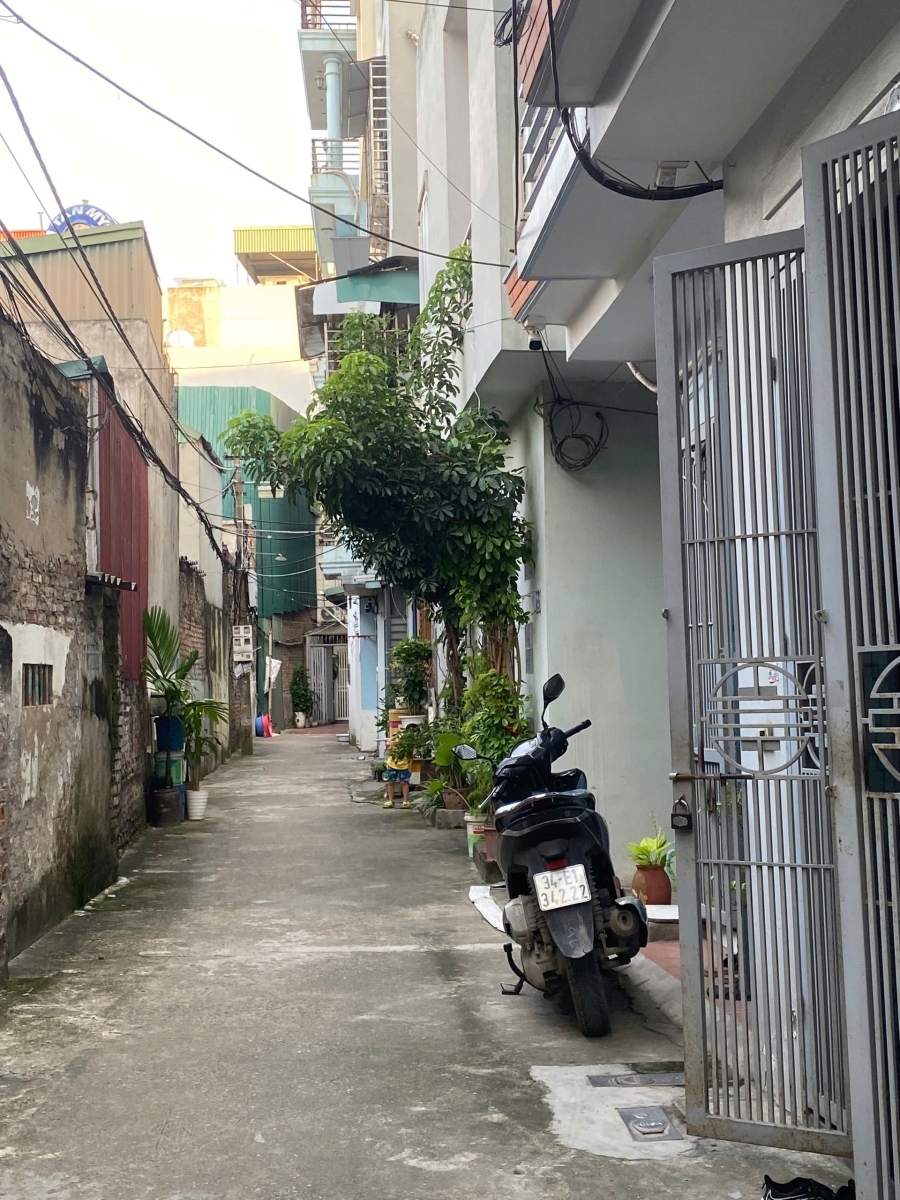 Cho thuê nhà ngõ 258 Vĩnh Hưng 22m² x 4 tầng giá 8 triệu/tháng.