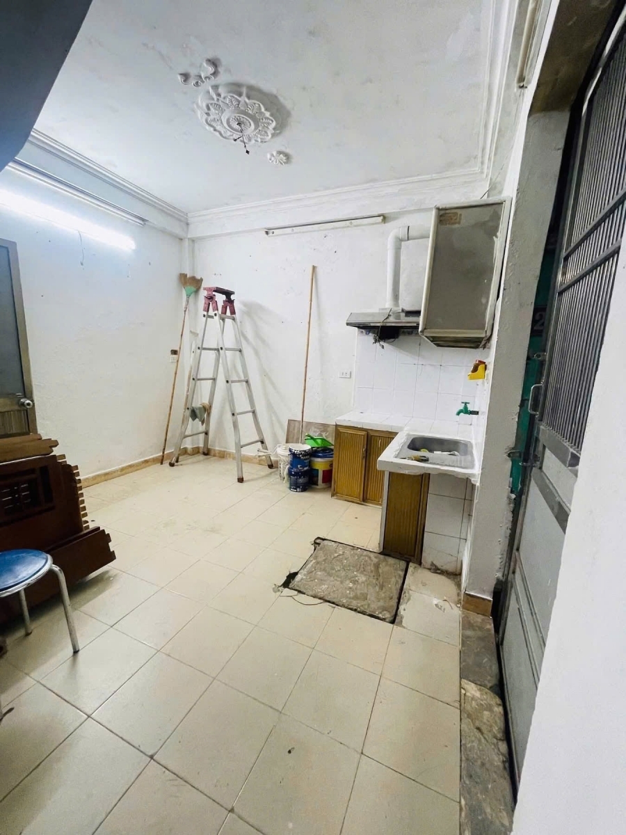 Cho thuê nhà ngõ 392 Bạch Mai 4 tầng x 20m2 6.5 triệu