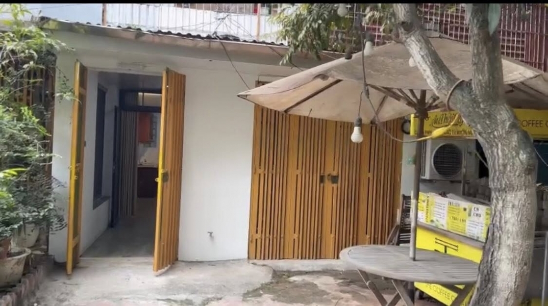 Cho thuê nhà ngõ ô tô Chùa Láng 60m2 x 1 tầng 9 Triệu KD Spa Cà Phê online kết hợp ở