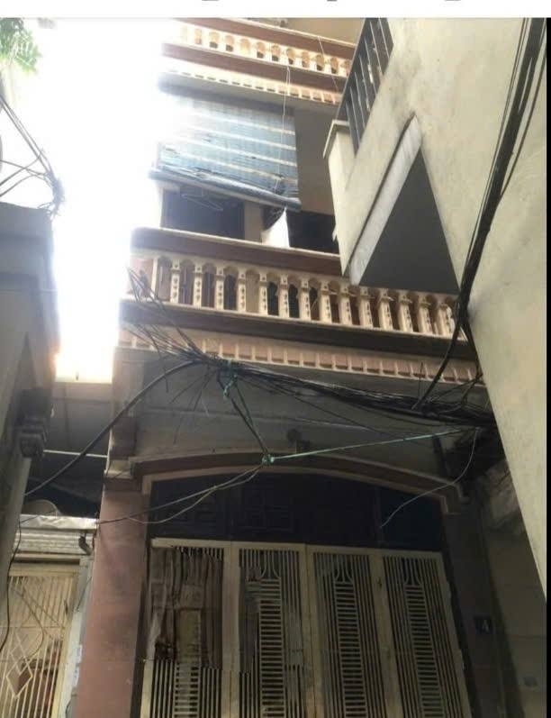 Cho thuê nhà ngõ Thống Nhất Đại La 4 tầng x 32m2 3 ngủ 3 vệ sinh 9 Triệu