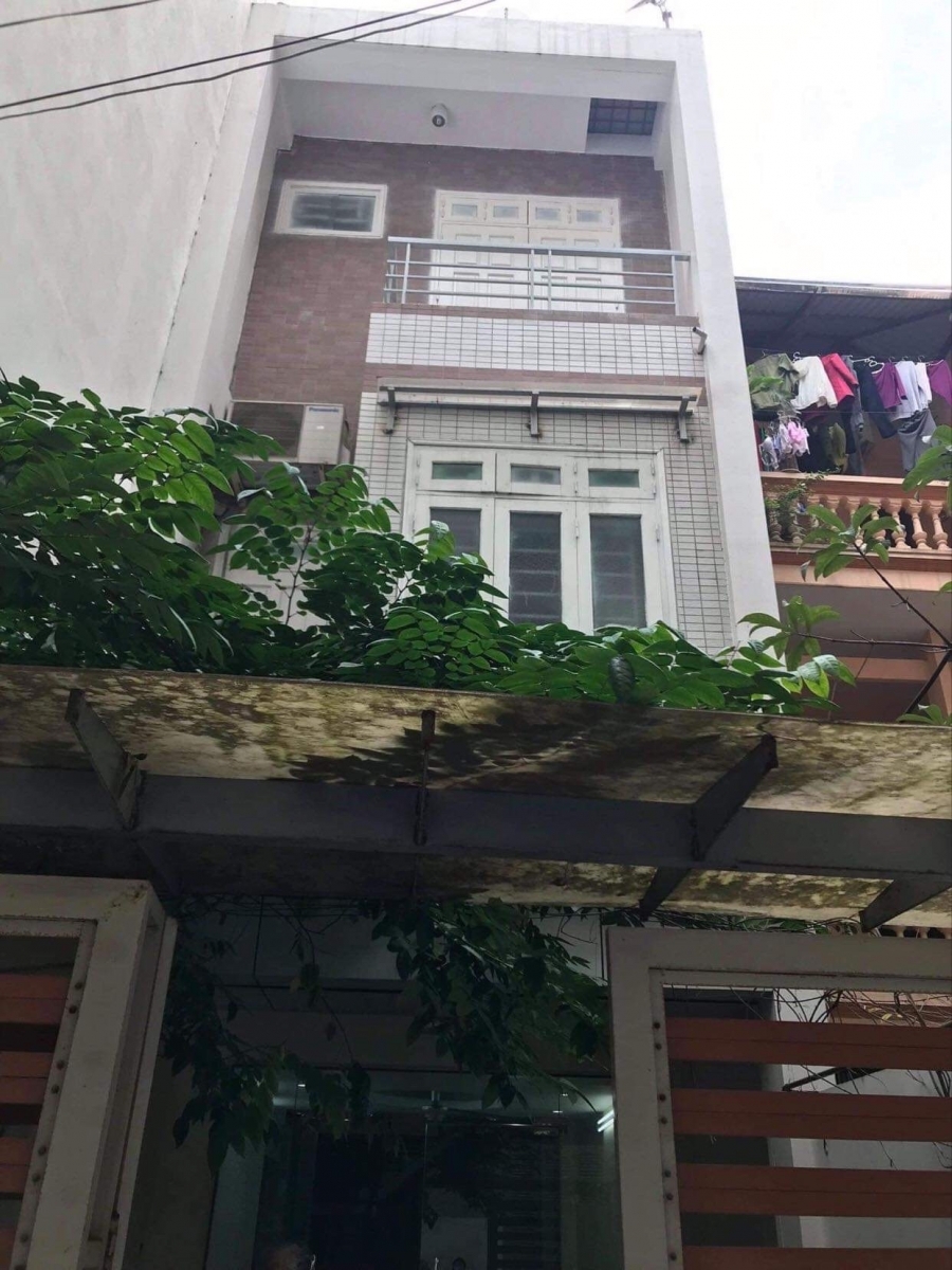 Cho thuê nhà nguyên căn 146 Vương Thừa Vũ 70m2 x 3 tầng 18.5 triệu VP công ty KD onl