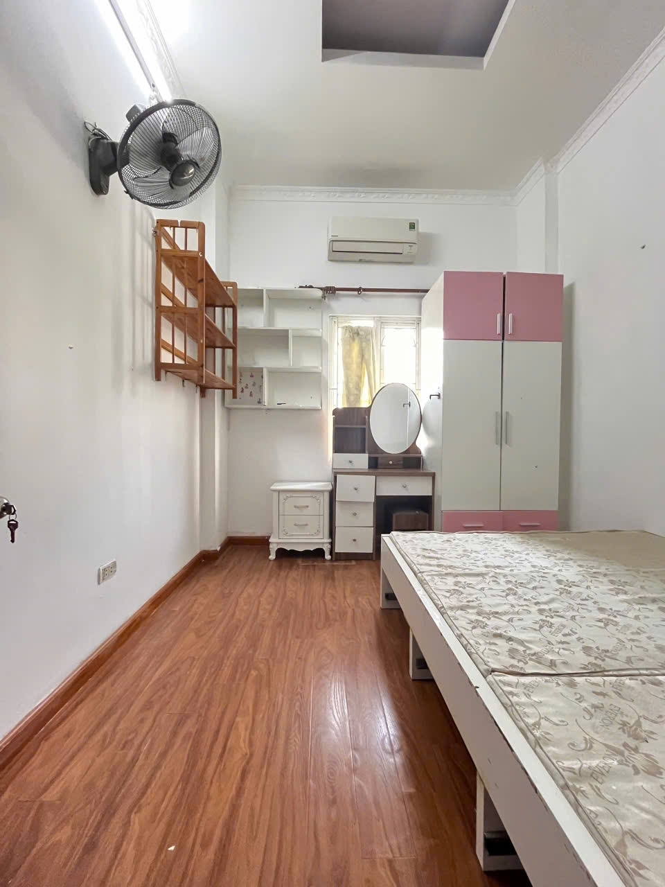 Cho thuê nhà nguyên căn ngõ 141 Giáp Nhị 40m2 x 4 Tầng 4 ngủ (có thể set làm 5p) 11 Triệu