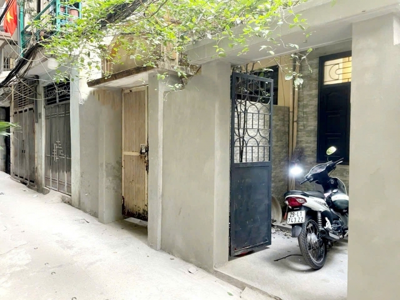 Cho thuê nhà nguyên căn ngõ Phan Đình Giót 45m² x 3 tầng 2 ngủ 2 vệ sinh 10 Triệu