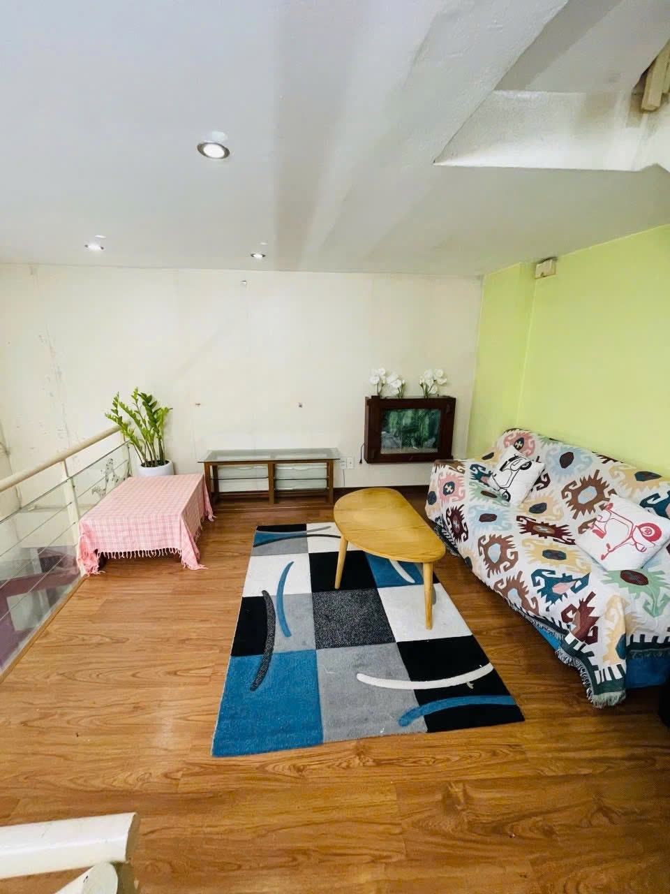 Cho thuê nhà Phố Bạch Mai 4 tầng x 35m2 4 ngủ 3 vệ sinh 10.5 Triệu - KD online ở gđ