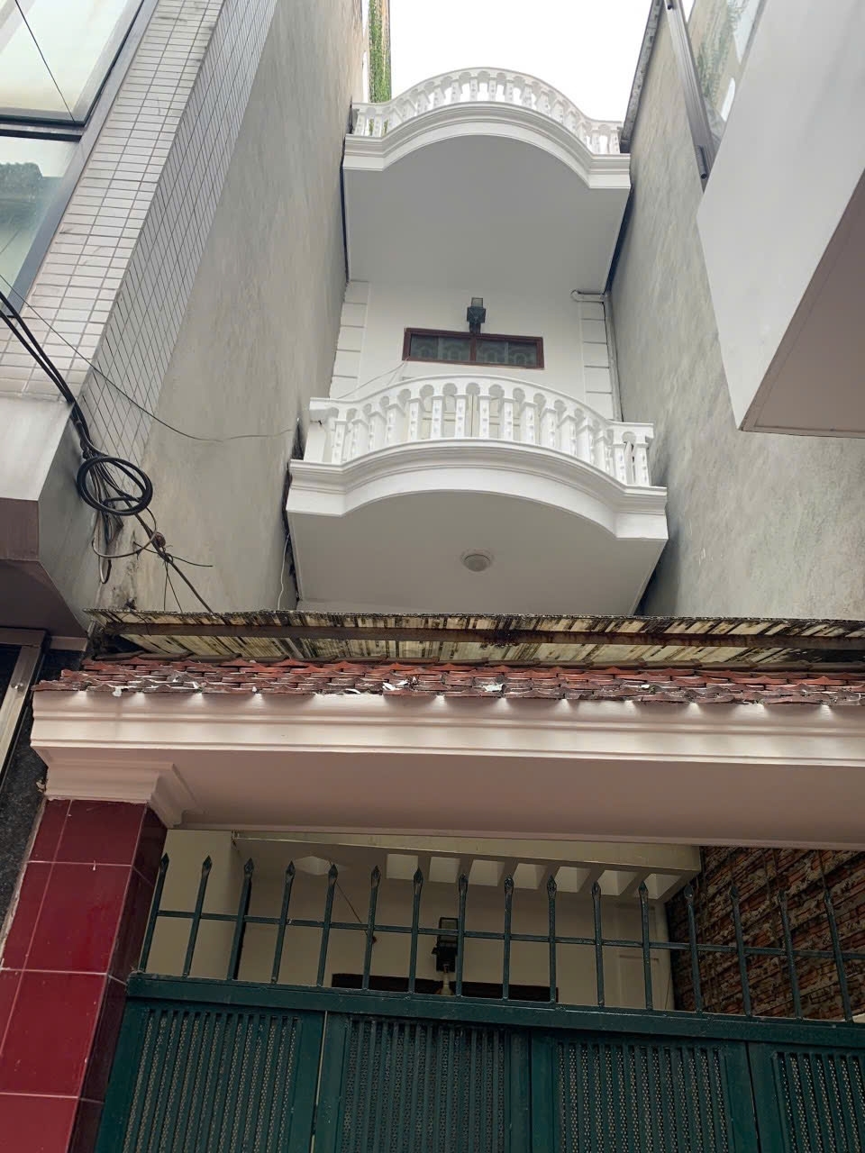 Cho thuê nhà Phố Chính Kinh 43m2 x 2.5 tầng 2 ngủ 2 vệ sinh 11 Triệu