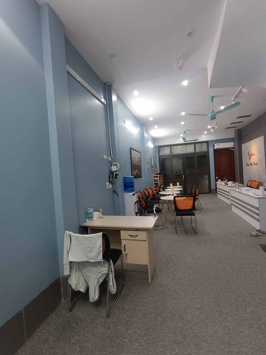 Cho thuê nhà Phố Vọng 70m2 6 tầng thang máy phân lô MT5m 7PN 5 WC 36 Triệu