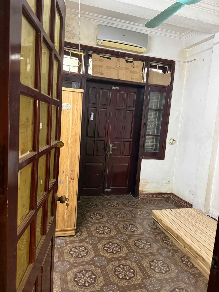 Cho thuê nhà riêng KĐT Đền Lừ 30m² × 5 tầng 7 PN 4 vệ sinh 13 triệu/tháng