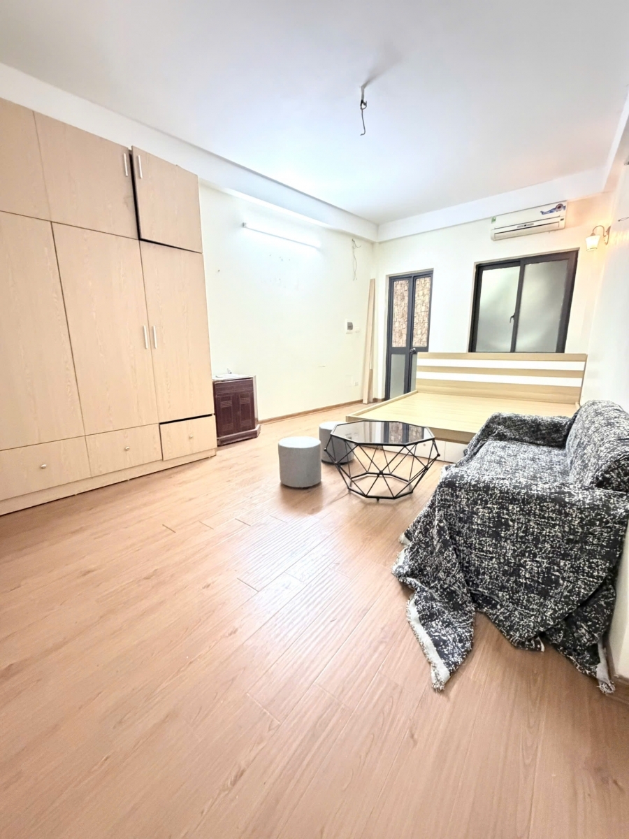 Cho thuê nhà Tầng 3 Minh Khai 32m2 1PN khép kín 4.8 Triệu