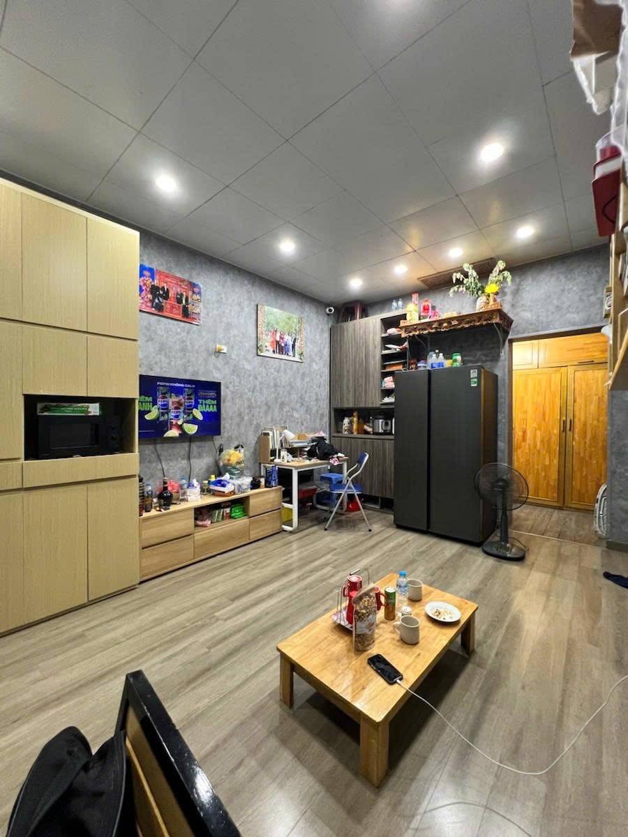 Cho thuê nhà tập thể tầng 3 Dốc Thọ Lão 80m² 65 triệu/tháng