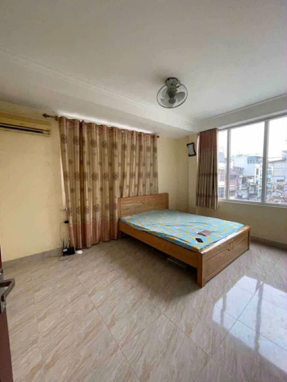 Cho thuê phòng tầng 5 ngõ gần 430 Bạch Mai 43 triệu/tháng