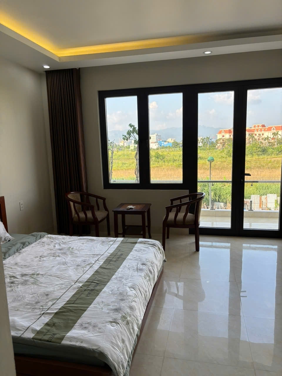 Cho thuê phòng trọ rộng rãi có ban công – Phường Cao Xanh Quảng Ninh