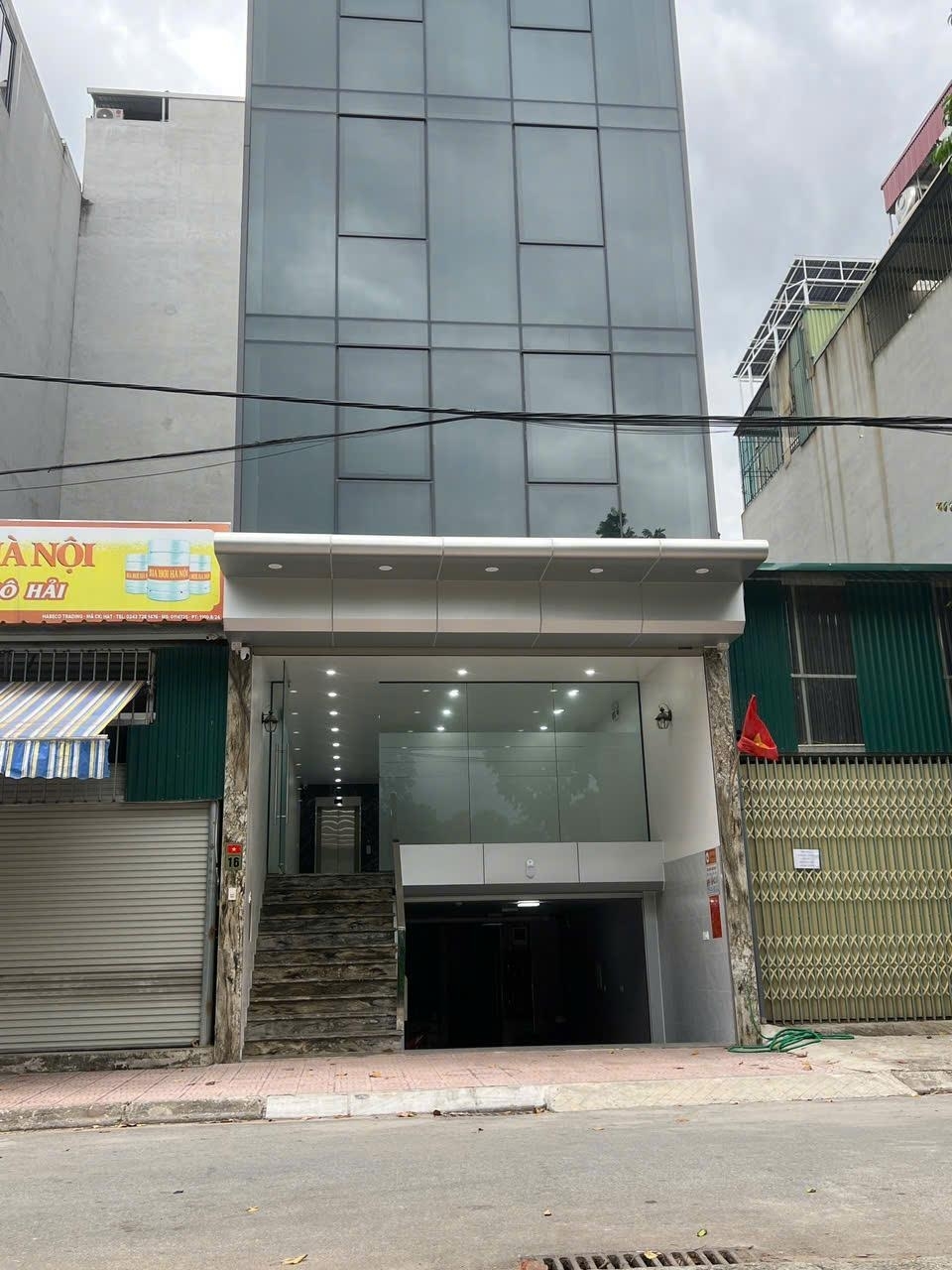 Cho thuê Toà văn phòng 400m2 tại Đông Thắng Bắc Từ Liêm 50 triệu phù hợp cho mọi nhu cầu