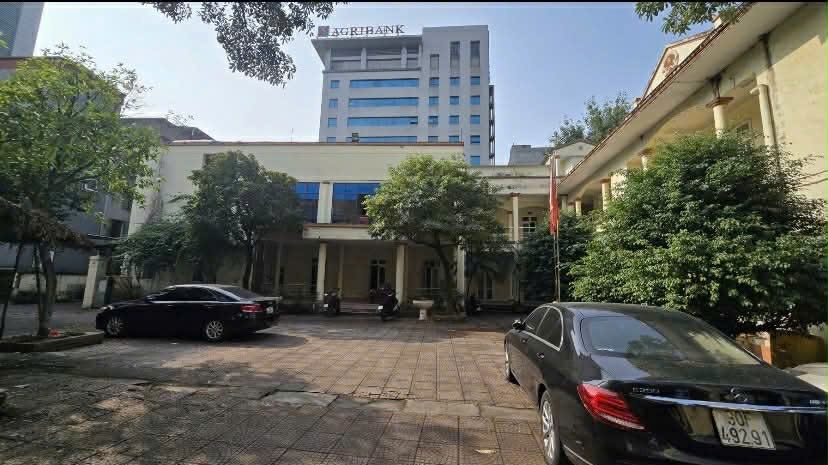 CHO THUÊ VĂN PHÒNG – KHO GIÁ RẺ TẠI LẠC LONG QUÂN HÀ NỘI