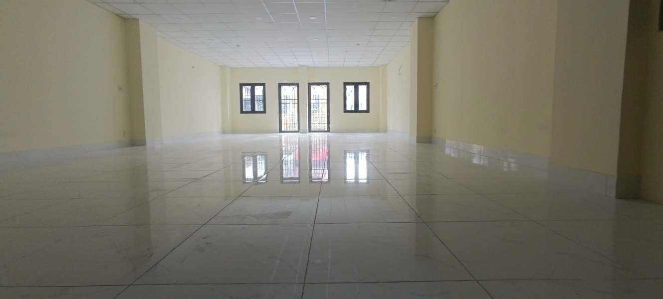 CHO THUÊ Văn phòng/Mặt bằng 61 Phổ Quang Q. Tân Bình - Vị trí đắc địa gần Sân bay Tân Sơn Nhất