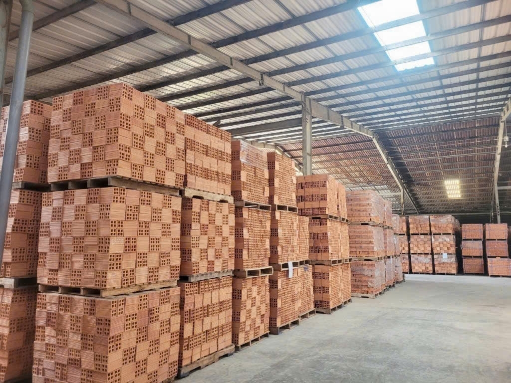 Chuyển nhượng đất khai thác ks và nhà máy gạch 30ha tại Đức Huệ Long An
